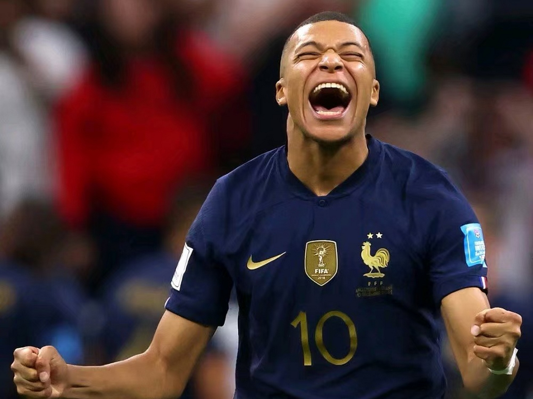 勒沃库森发布备战花絮，窗口期主帅复盘，法甲任务艰巨，阵容厚度经受考验(勒沃库森历届主教练)