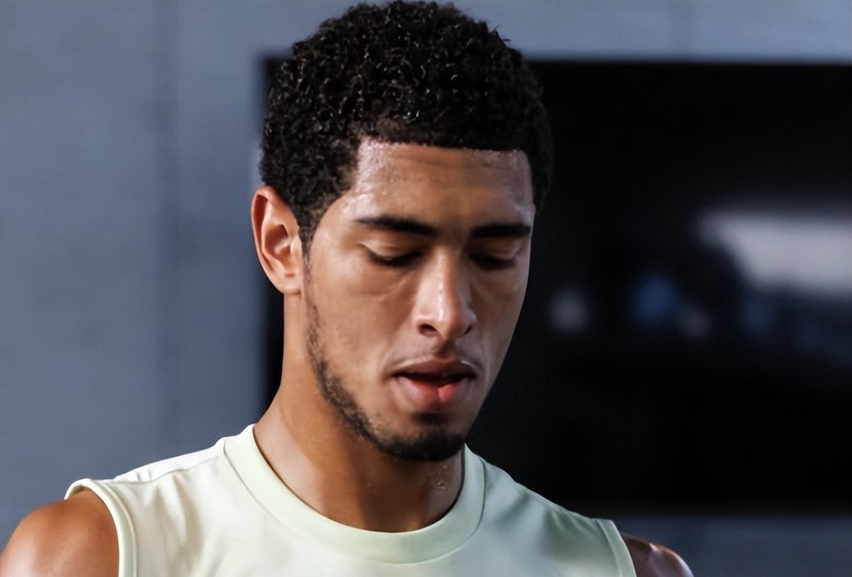 西甲国际比赛日走向成谜，皇家马德里止住颓势，更衣室稳定，团队化学反应显著的简单介绍