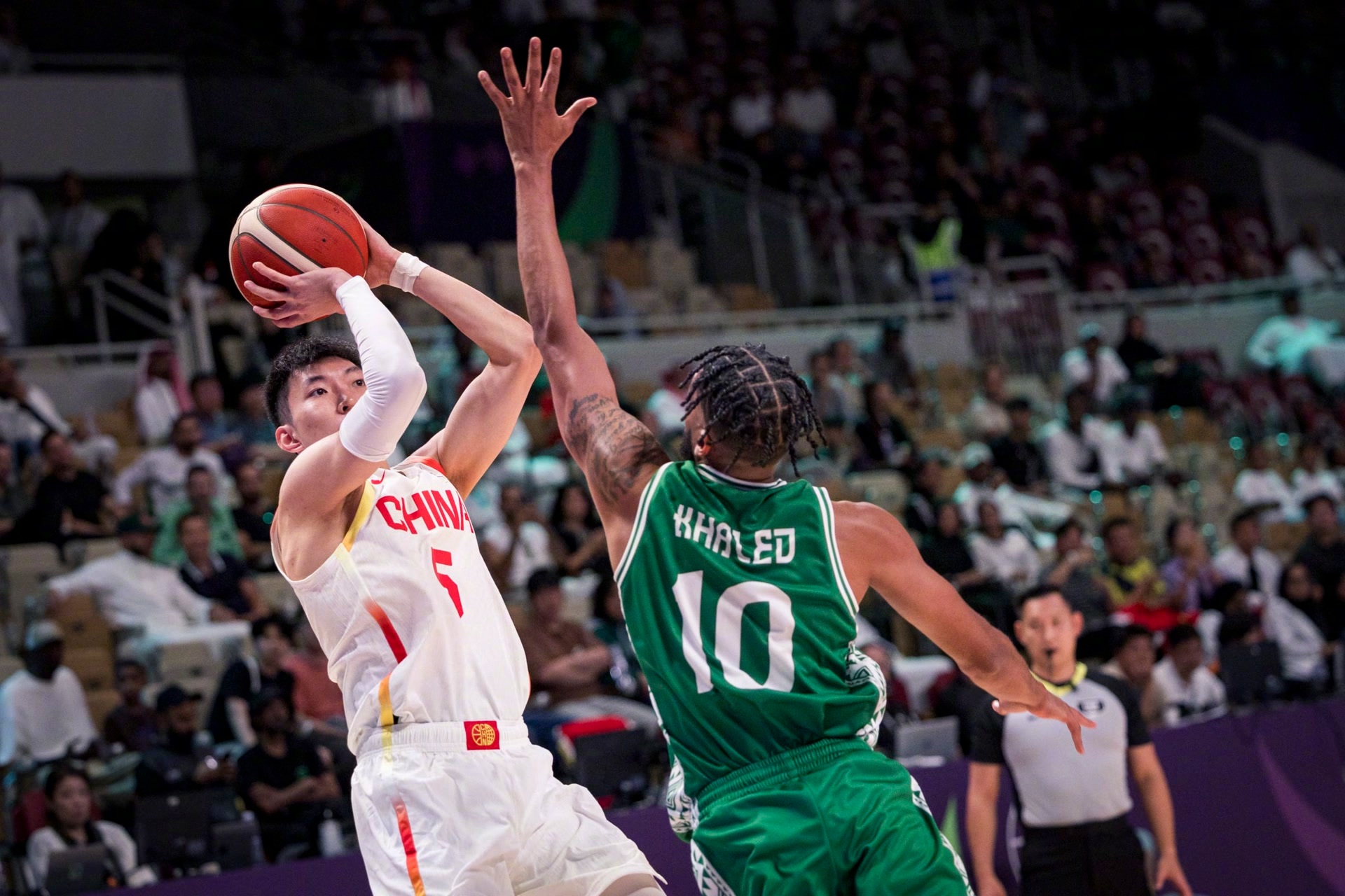 斯图加特发布备战花絮，赛前内部沟通，NBA常规赛任务艰巨，心理建设被强调的简单介绍