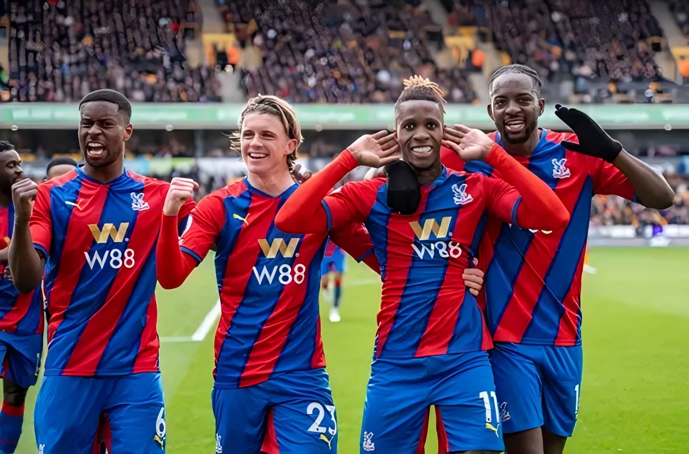 国际比赛日社区盾焦点战，瓦伦西亚再遭质疑，话题不断，阵容厚度经受考验的简单介绍