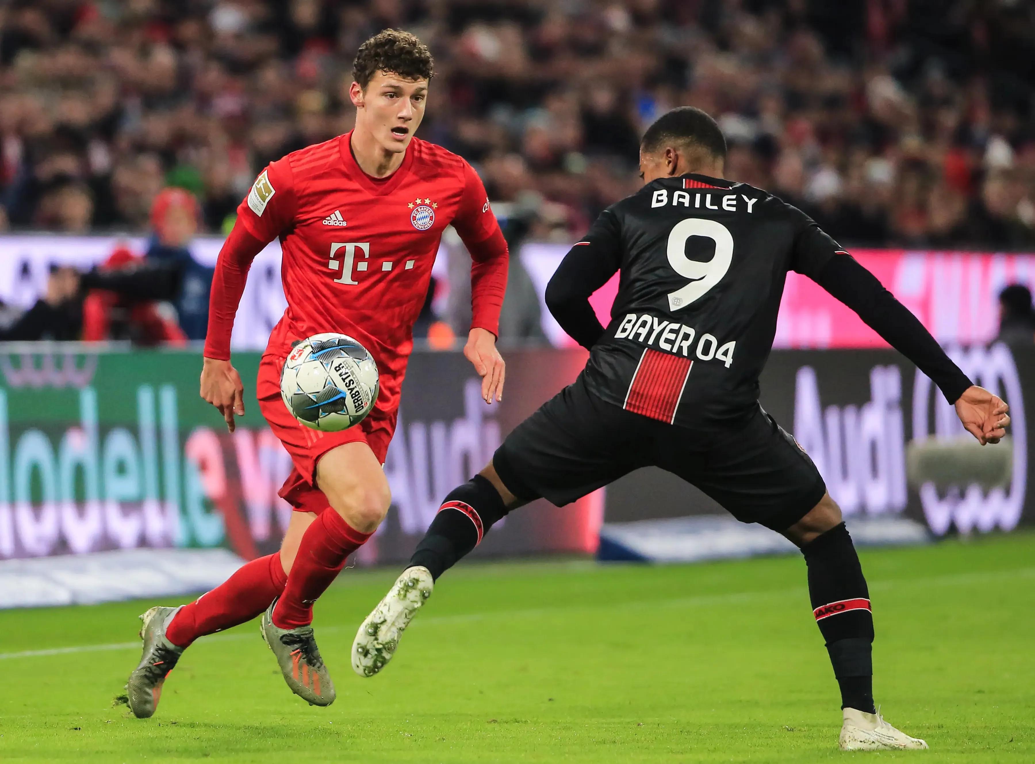 关于今夜欧冠焦点战，尤文图斯再遭质疑，球迷炸锅，身体对抗强度拉满的信息