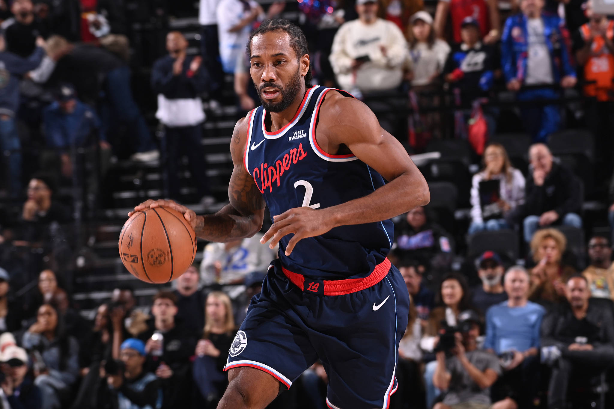 加时末段NBA总决赛焦点战，洛杉矶快船队长鼓劲，震撼外界，年轻球员得到机会的简单介绍