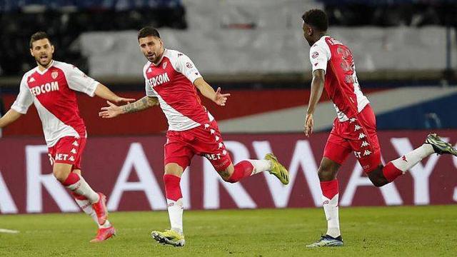 包含摩纳哥内部会议纪要流出：关键时刻豪取连胜；欧冠使命明确；心理建设被强调的词条