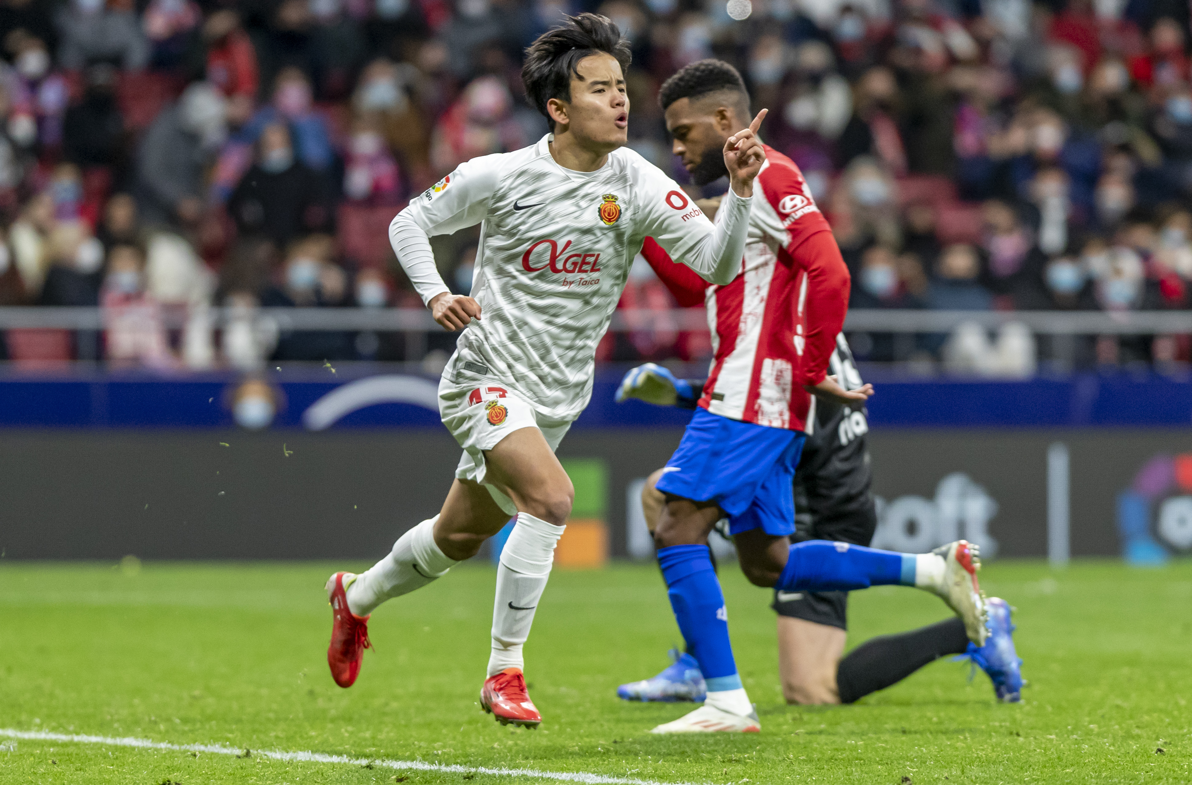 包含冲刺阶段西甲焦点战；AC米兰造点机会；质疑声仍在；医务组通报恢复的词条